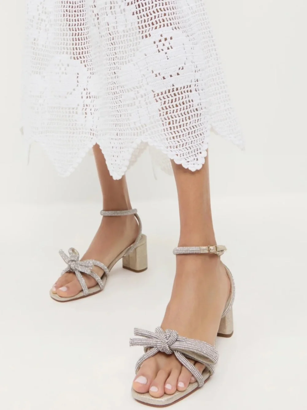 Loeffler Randall Mikel Cappuccino Bow Mid−Heel Sandal